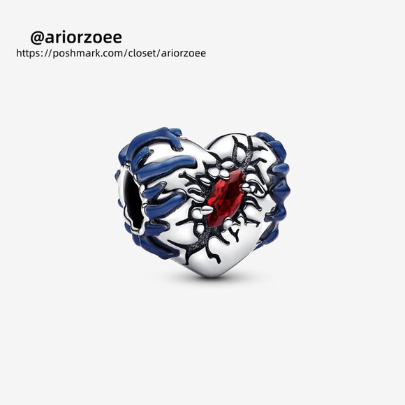 Pandora Stranger Things Glow-in-the-dark Heart Charm - Picture 1 of 6